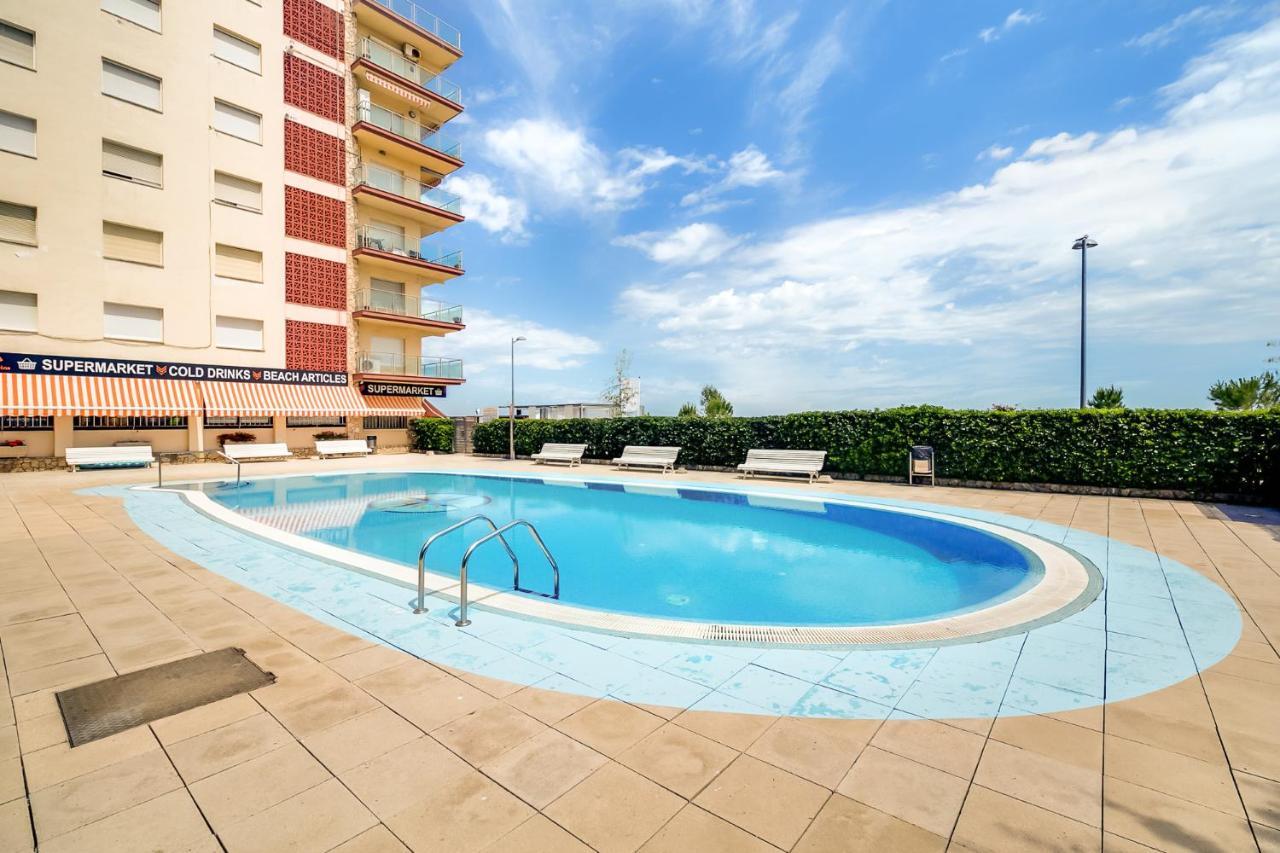 Hauzify I Apartament Rosa Dels Vents Santa Susanna Bagian luar foto